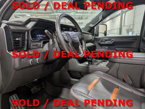 Used 2024 GMC Sierra 1500 AT4 w/ AT4 Premium Package image 14