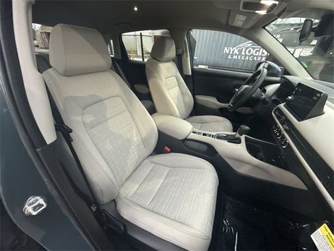 Used 2026 Honda HR-V LX image 23