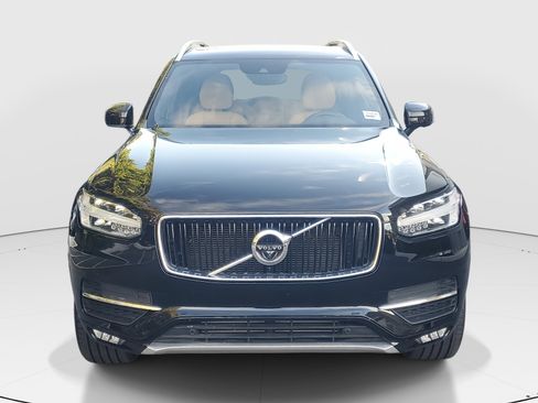 Used 2018 Volvo XC90 T5 Momentum w/ Convenience Package image 2
