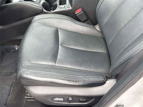 Used 2018 Nissan Rogue SL w/ Premium Package image 18