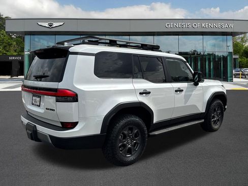 Used 2024 Lexus GX 550 AWD/4WD image 7