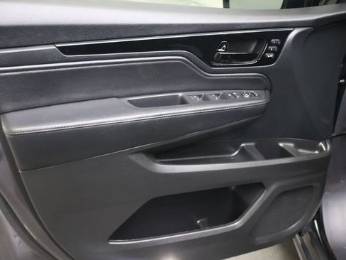 Used 2022 Honda Odyssey Touring image 18