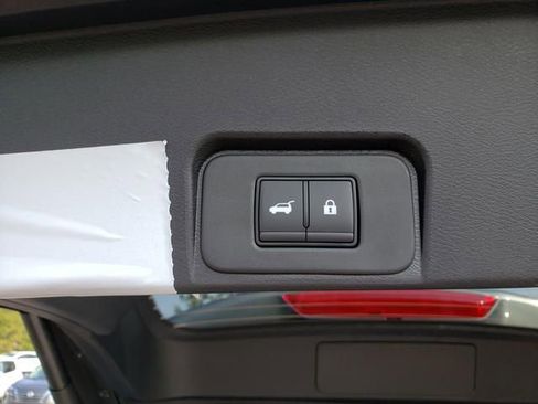 New 2026 Nissan Rogue SV image 10