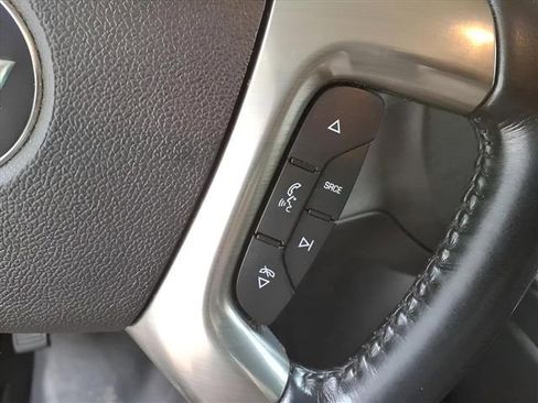 Used 2019 Chevrolet Express 2500 w/ Driver Convenience Package image 18