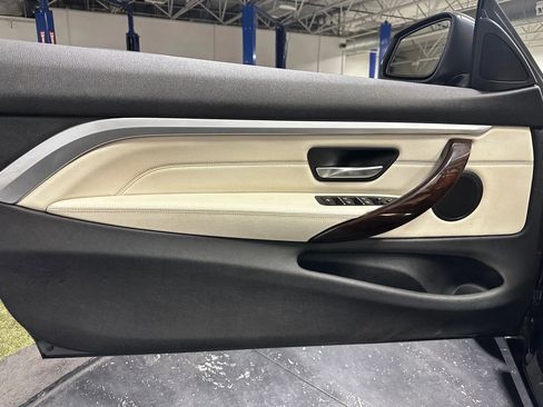 Used 2020 BMW 430i Convertible w/ Convenience Package image 15