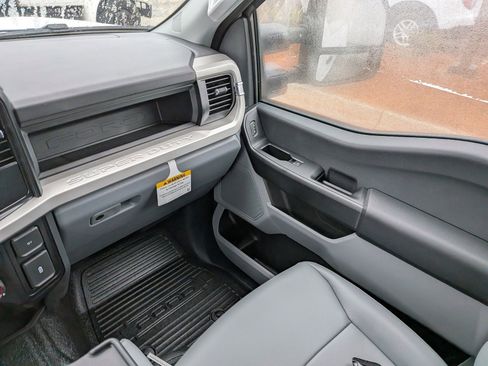 New 2026 Ford F250 XL AWD/4WD image 19