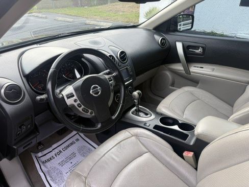 Used 2011 Nissan Rogue SV w/ SL Pkg FWD image 11