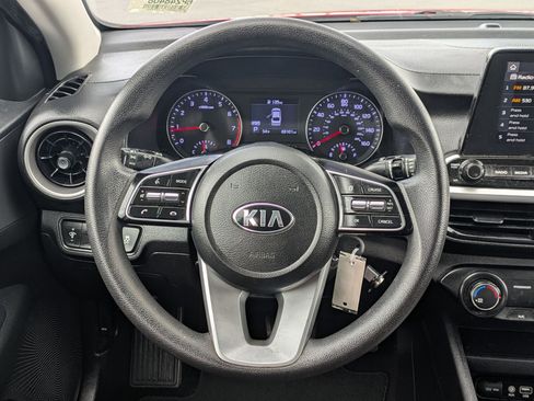 Used 2020 Kia Forte LXS FWD image 22