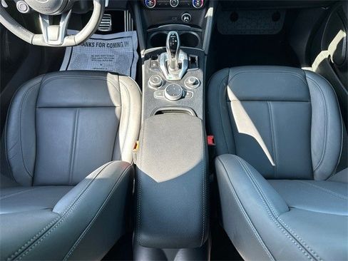 Used 2024 Alfa Romeo Stelvio Sprint image 18