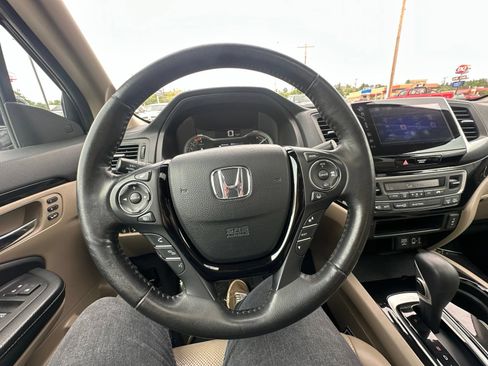 Used 2018 Honda Ridgeline RTL-E image 47