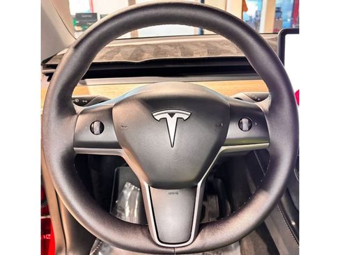 Used 2024 Tesla Model Y Long Range image 25