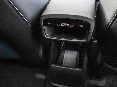 New 2026 Volvo EX30 Plus w/ Protection Package image 20