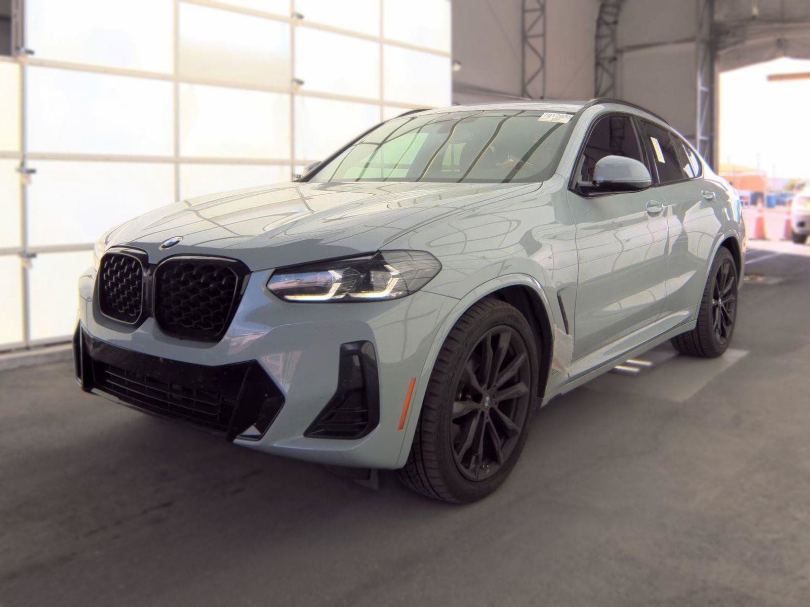 Used 2024 BMW X4 xDrive30i w/ M Sport Package AWD/4WD image 1