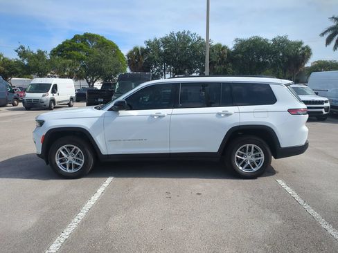Used 2025 Jeep Grand Cherokee L Laredo w/ Trailer Tow Package AWD/4WD image 9