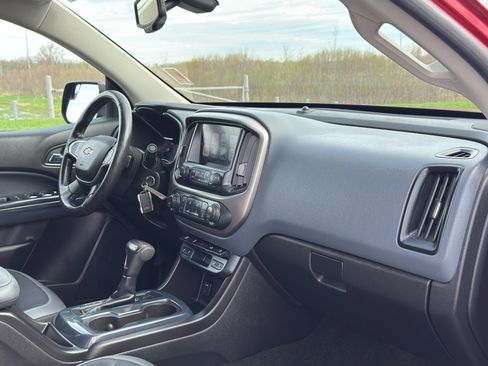 Used 2018 Chevrolet Colorado Z71 image 28