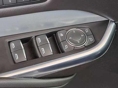 Certified 2022 Cadillac XT4 Premium Luxury w/ Enhanced Visibility Package FWD image 17