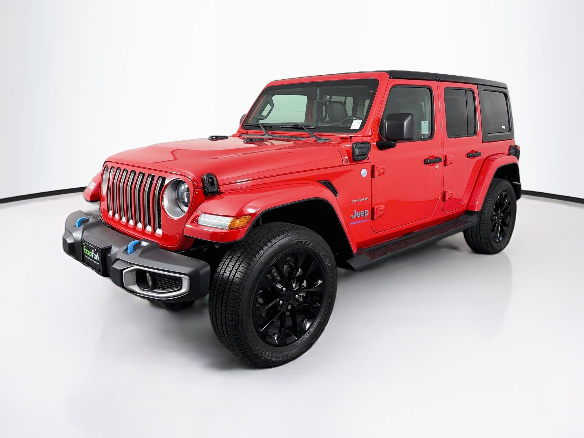 Used 2023 Jeep Wrangler Unlimited Sahara w/ Cold Weather Group AWD/4WD image 3
