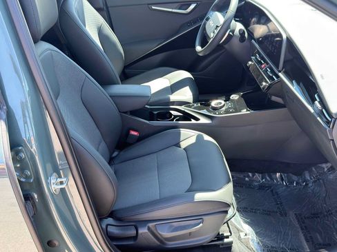 Used 2025 Kia Niro Wind FWD image 29