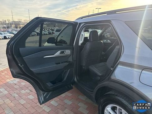 Used 2025 Ford Explorer Active w/ Active Comfort Package RWD image 27