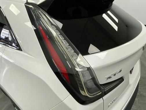 Used 2019 Cadillac XT4 Sport AWD/4WD image 14
