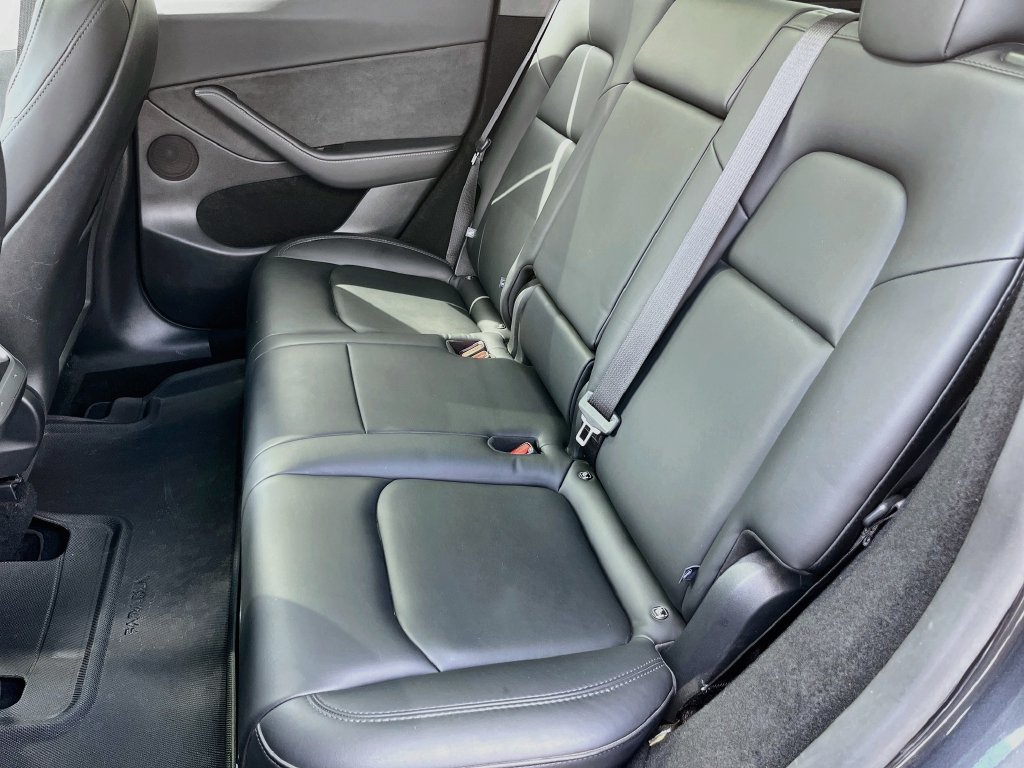 Used 2025 Tesla Model Y Long Range RWD image 24