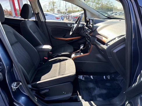 Used 2021 Ford EcoSport SE w/ SE Convenience Package image 25