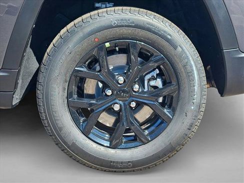New 2026 Jeep Grand Cherokee L 4WD image 11