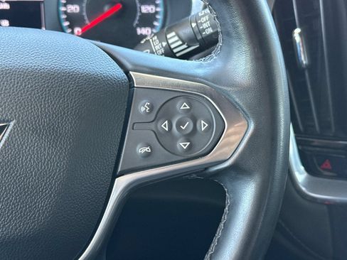 Used 2023 Chevrolet Traverse LT FWD image 38