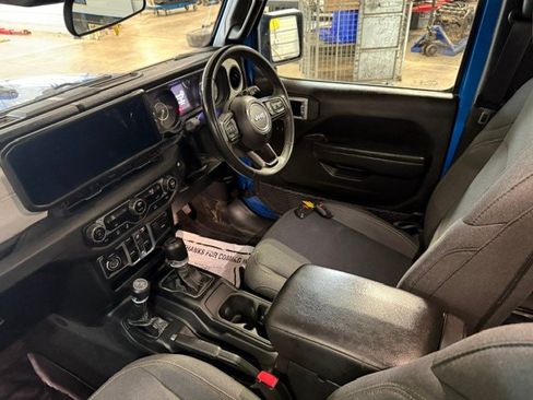 Used 2024 Jeep Wrangler Unlimited Sport AWD/4WD image 33
