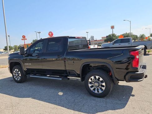 Used 2025 Chevrolet Silverado 2500 Custom w/ Custom Convenience Package AWD/4WD image 11