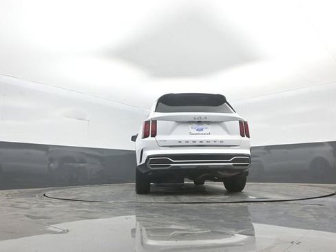 Used 2022 Kia Sorento S w/ Panoramic Sunroof Package FWD image 37