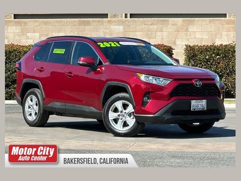 Used 2021 Toyota RAV4 XLE w/ Carpet Mat Package (TMS) image 1