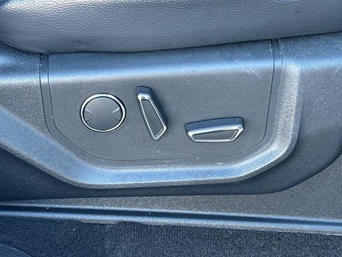 Used 2019 Ford Expedition Max XLT w/ Equipment Group 201A image 29