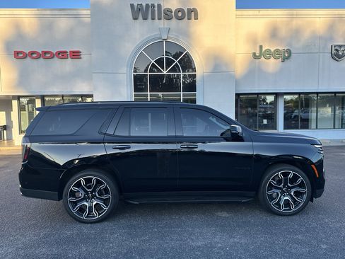 Used 2025 Chevrolet Tahoe RST w/ RST Capability Package AWD/4WD image 2