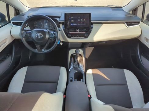 Used 2025 Toyota Corolla LE FWD image 18