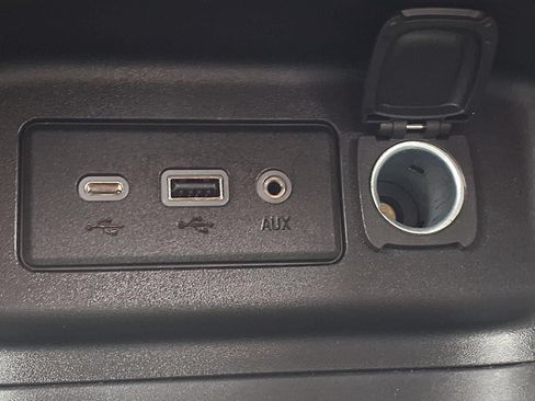 Used 2022 Chevrolet Equinox LT FWD image 10