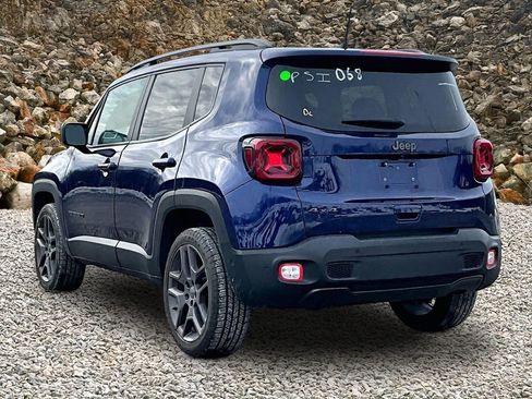 Used 2021 Jeep Renegade Latitude w/ Sun & Sound Group image 10