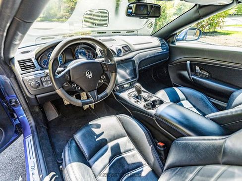 Used 2018 Maserati GranTurismo Sport RWD image 46