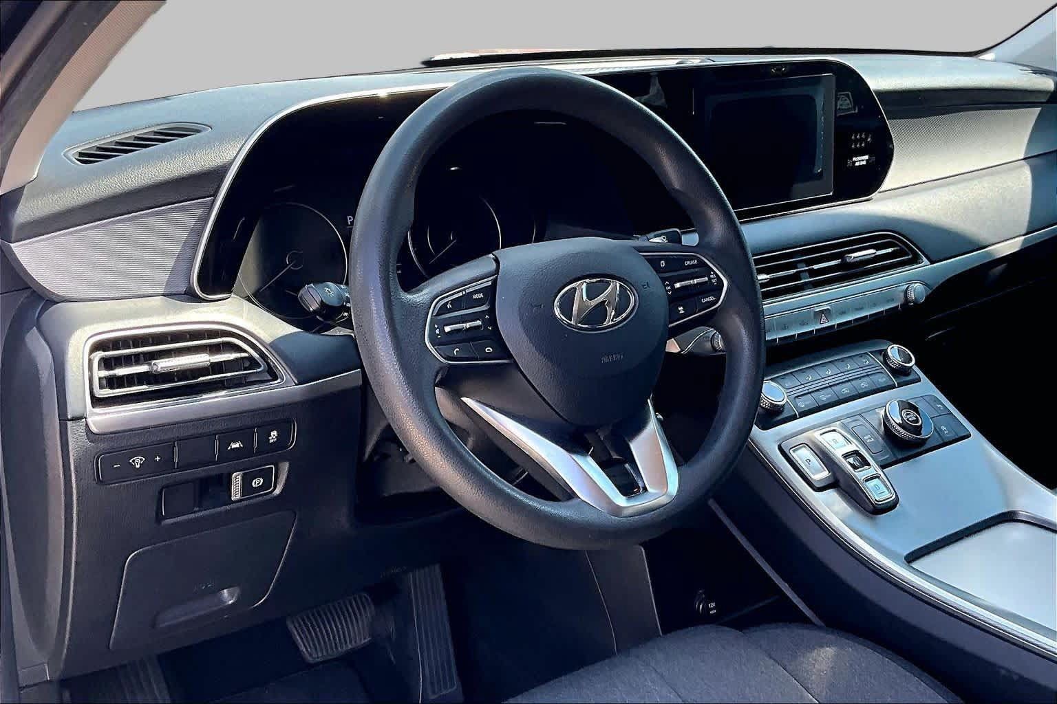 Used 2020 Hyundai Palisade SE FWD image 16