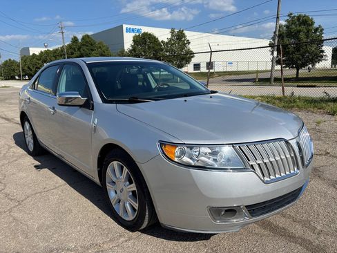 Used 2012 Lincoln MKZ FWD image 1