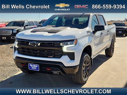 New 2026 Chevrolet Silverado 1500 LT Trail Boss w/ LPO, Dark Essentials Package