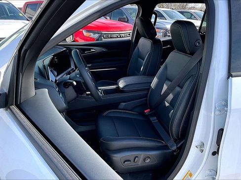 New 2026 Chevrolet Traverse LT w/ Midnight/Sport Edition image 9