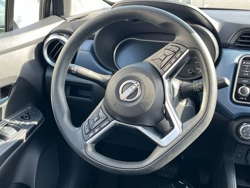 Used 2025 Nissan Versa SV FWD image 26