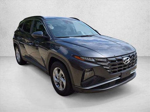 Used 2023 Hyundai Tucson SEL FWD image 3