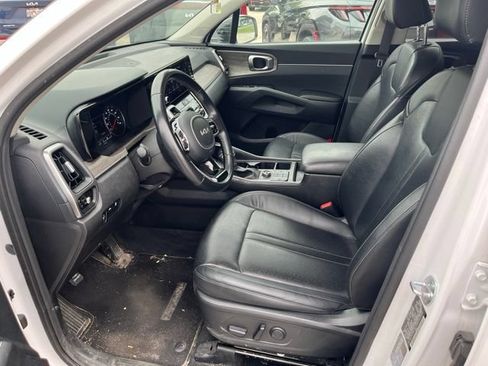 Used 2022 Kia Sorento S AWD/4WD image 5