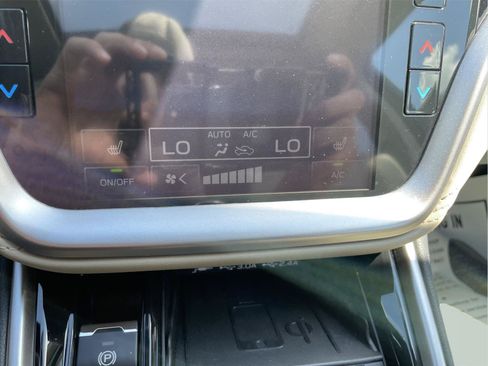Used 2024 Subaru Outback Limited XT AWD/4WD image 29