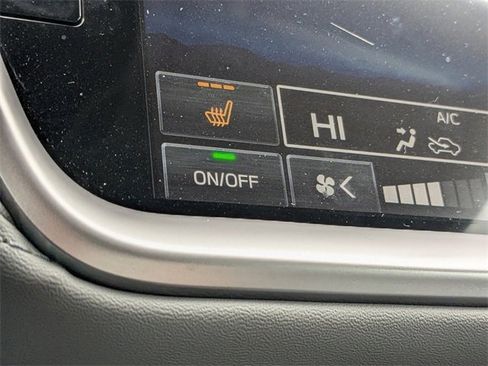 Used 2023 Subaru Outback Limited image 24