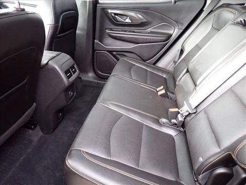 Used 2021 GMC Terrain SLT w/ Infotainment Package II AWD/4WD image 9
