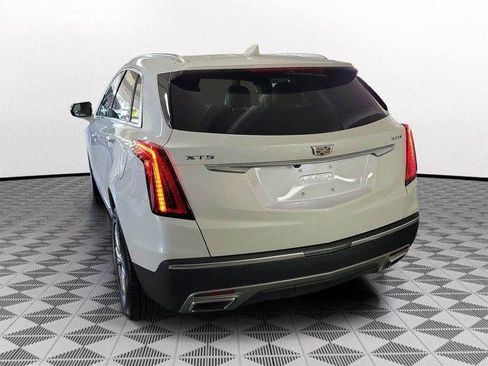 Certified 2022 Cadillac XT5 Premium Luxury image 4