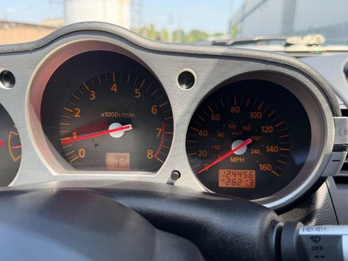 Used 2003 Nissan 350Z Touring RWD image 29